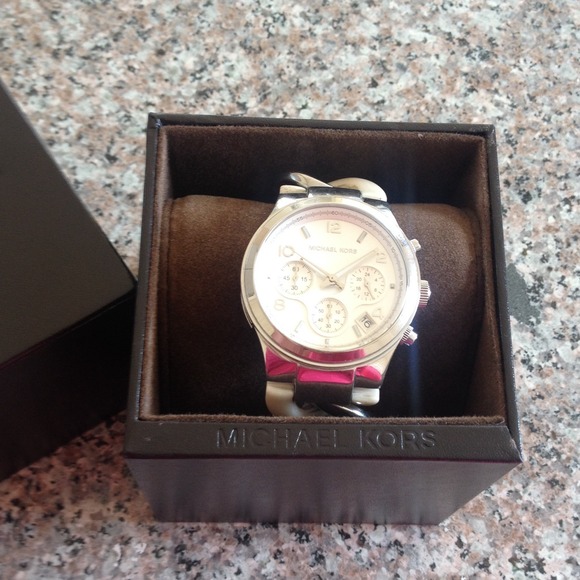 Authentic MK Runway Twist MAKE OFFER