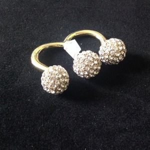 Gold floating ring