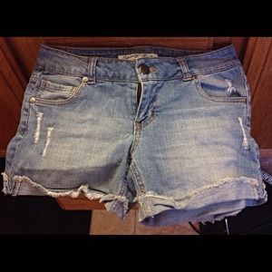 Size 7 denim shorts
