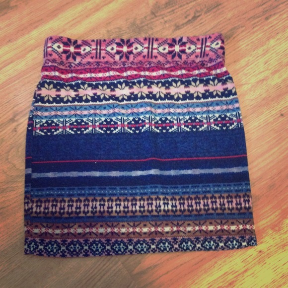 Perfect fall body con skirt