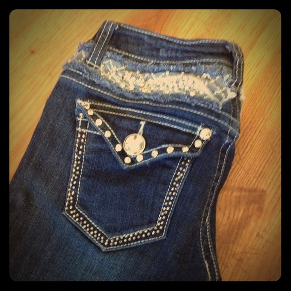 Dark wash LA Idol Jeans! ON HOLD!!