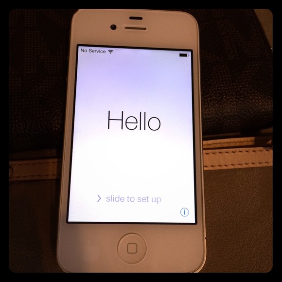 iPhone 4 - 16GB (AT&T)  iOS 7