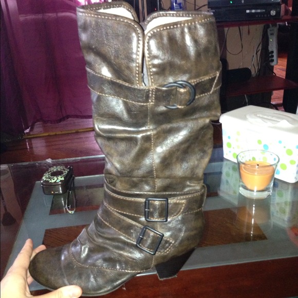 Brown boots