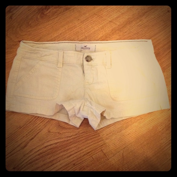 Yellow hollister shorts