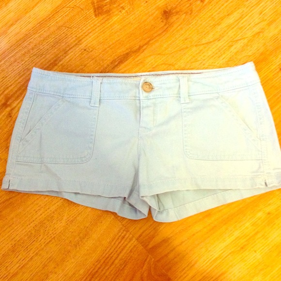 Pastel Hollister shorts