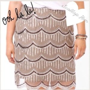 scallop hem pencil skirt