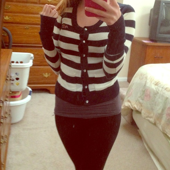 Hollister cardigan - Picture 1 of 3