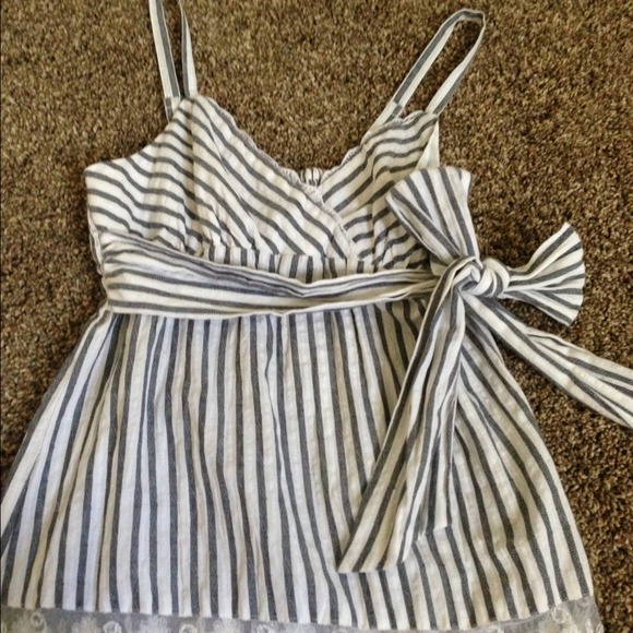 Guess top