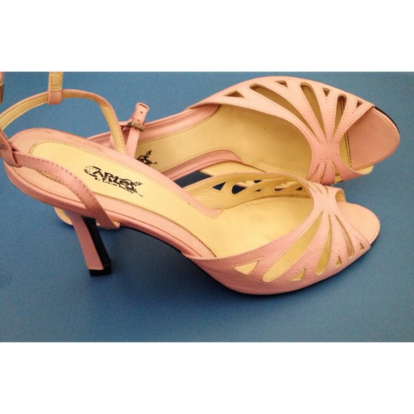 Carlos Santana Pink Heels