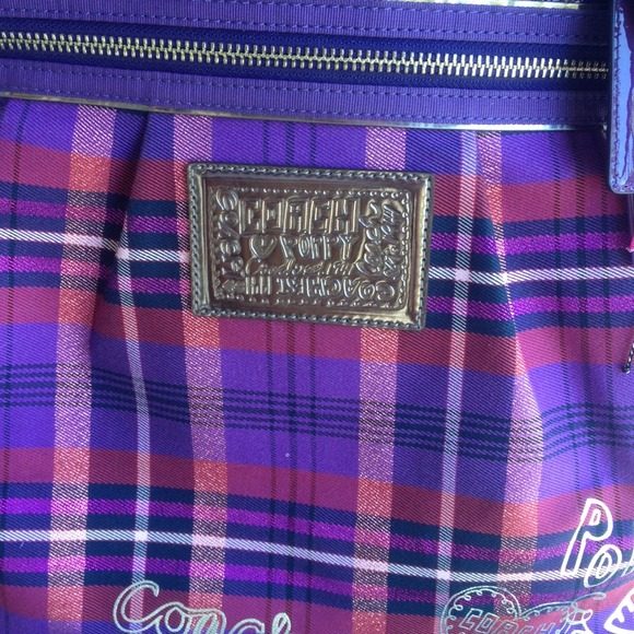 Coach Poppy purse - Picture 2 of 4