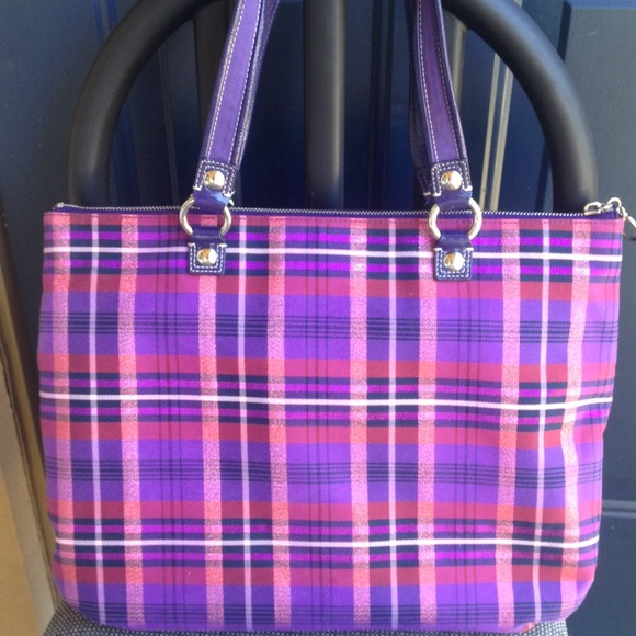 Coach Poppy purse - Picture 4 of 4