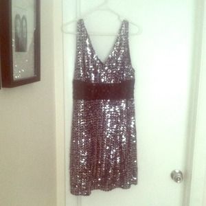 Sequined Cocktail Dress by IICELO.