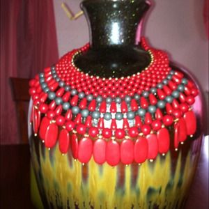 🎉🎉HP🎉🎉 Multi Stone , Bib necklace