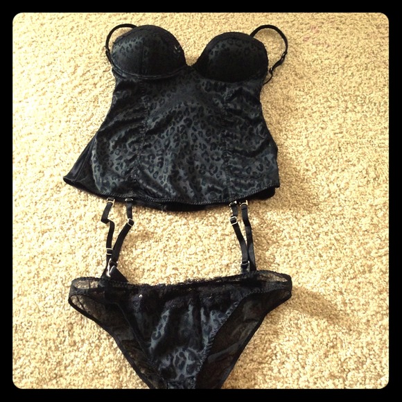 💖REDUCED💖Sexy animal print lingerie from VS