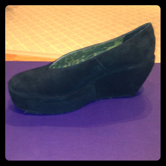 Fly London Wedge
