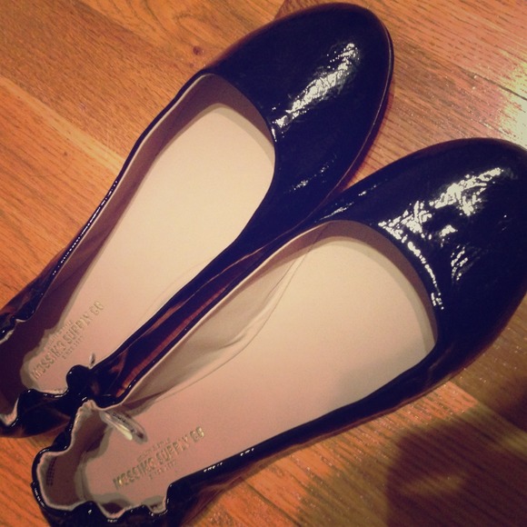 Black flats