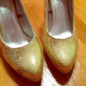 Gold glitter heels