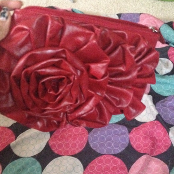Red rose purse - Picture 2 of 3