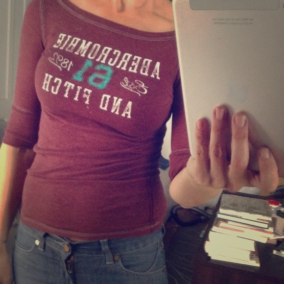 Abercrombie 3/4 length tee