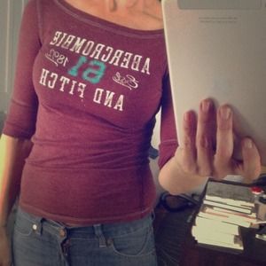 Abercrombie 3/4 length tee