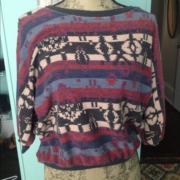 SOLD ✨ Geometric Print Sweater