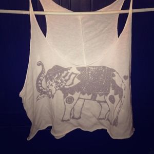 💥SOLD💥Brandy Melville elephant graphic tank