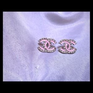 Fashion stud earrings