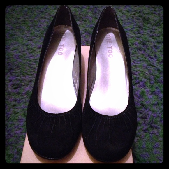 SOLD Me Too Suede Wedges