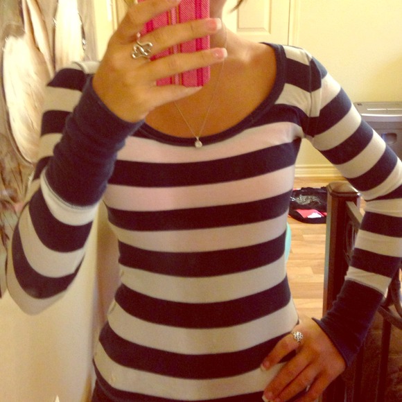 Long sleeve Abercrombie top