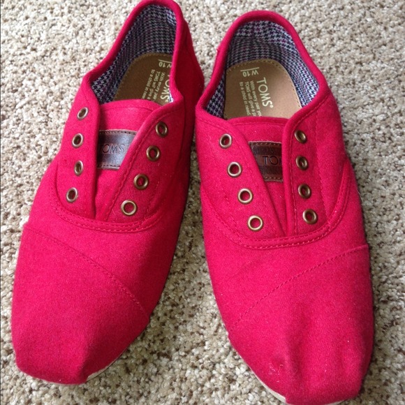 Toms women's red cordones size 10 lightly used