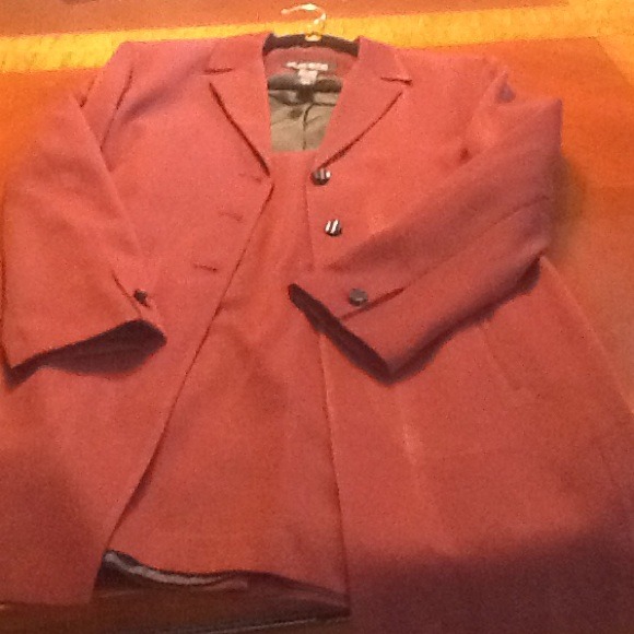 Skirt Suit - Picture 1 of 1
