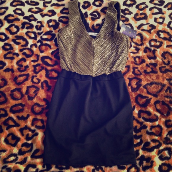 Black and gold dress - Picture 1 of 1