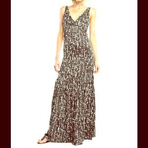 Beautiful Banana Republic printed maxi!!