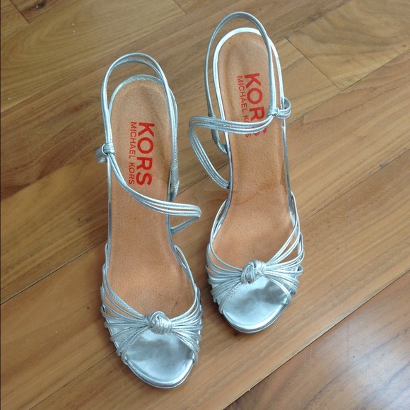 Michael Kors Silver Sandals Size 8.