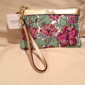 Coach wristlet purse