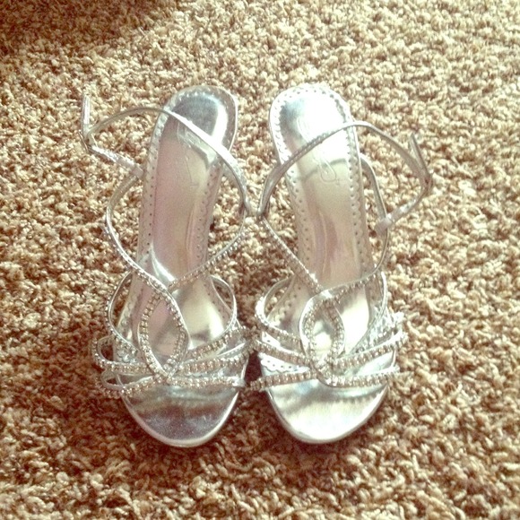 Prom shoes