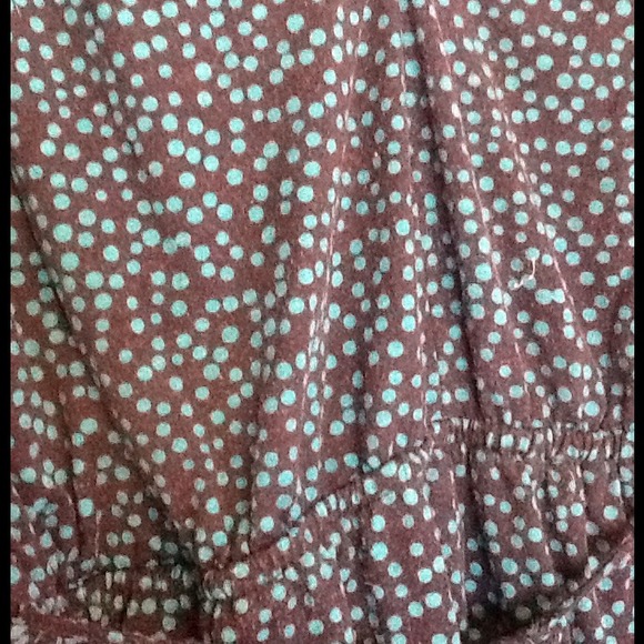 🚫SOLD IN BUNDLE🚫 Blue on blue cute top - Picture 2 of 2