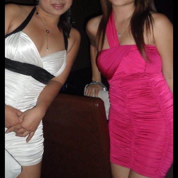 One shoulder, body dress