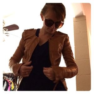 Trendy tight fitting jacket