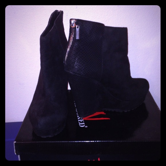 Black boots