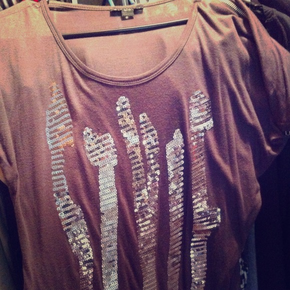 F21 top - Picture 1 of 3