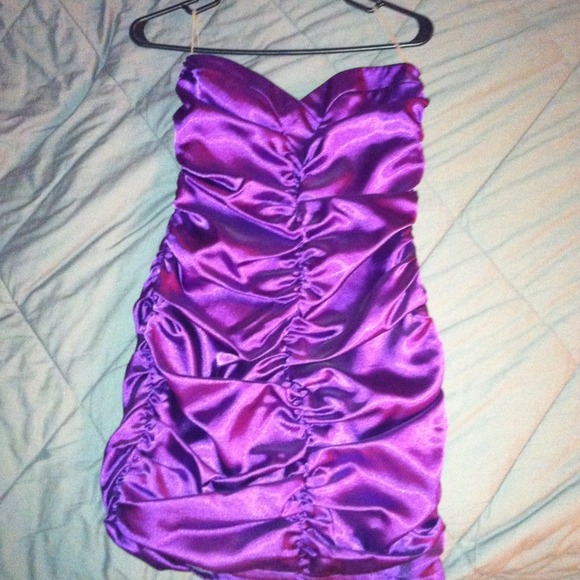 Strapless dress
