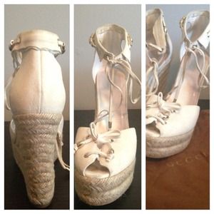 🎉RESERVED🎉Gucci tie up wedges