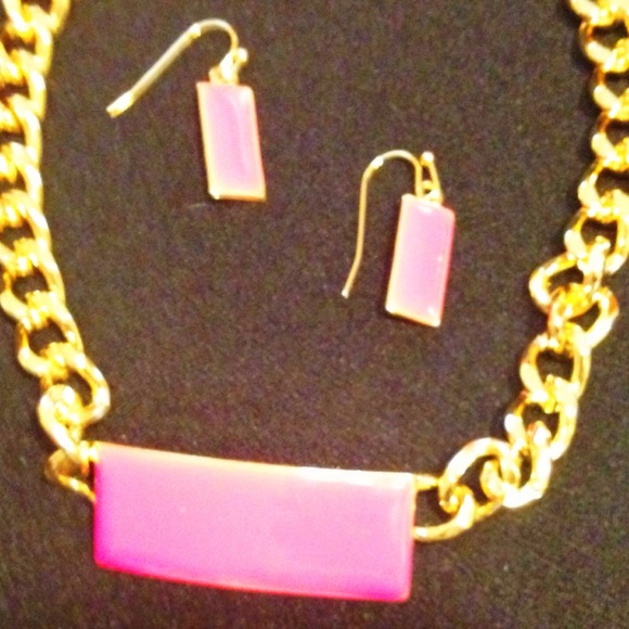 NEW "No ID" necklace & earring set