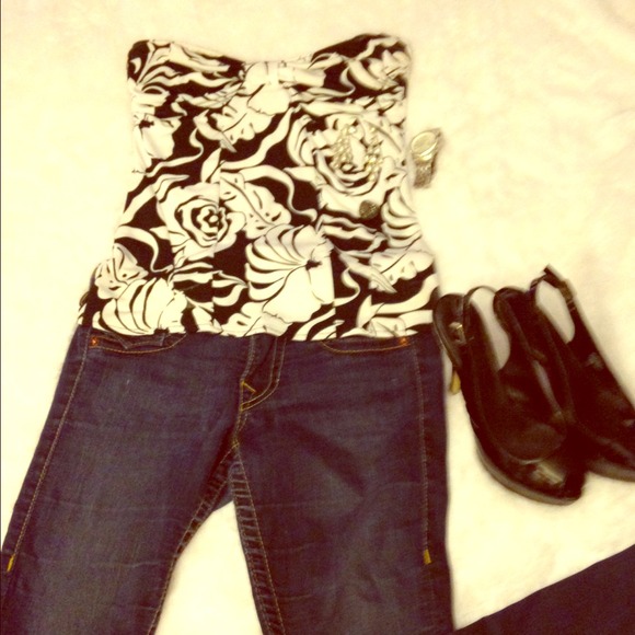 White House Black Market Top