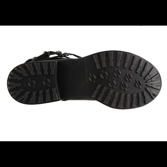 🌹SALE🌹Qupid Black Bootie - Picture 4 of 4