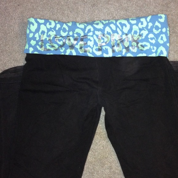 🚫TRADED🚫Vs pink yoga pants