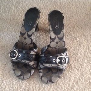 Coach Signature Sandals