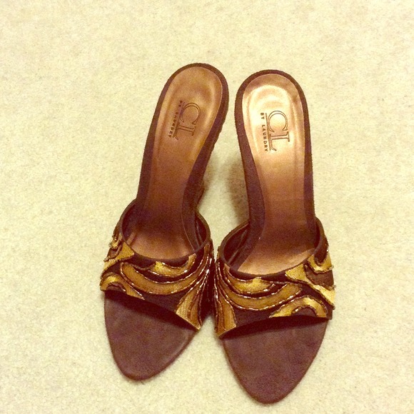 Cal by Chinese laundry wedges