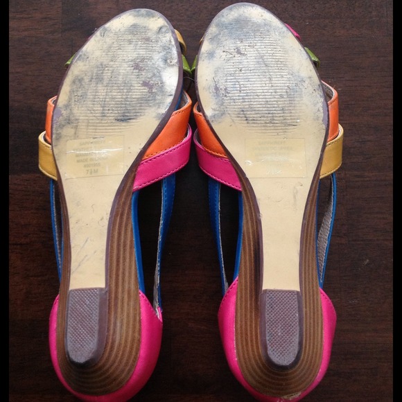 Multicolored Nine West Sandals - Picture 2 of 4